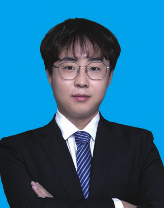 王德凯 数学教师